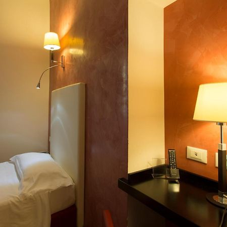 Floris Hotel Roma Phòng bức ảnh